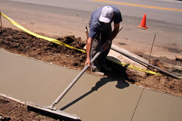 Sidewalk Cementing in Garner